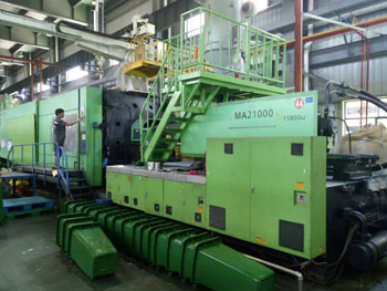 塑料垃圾桶生產車間